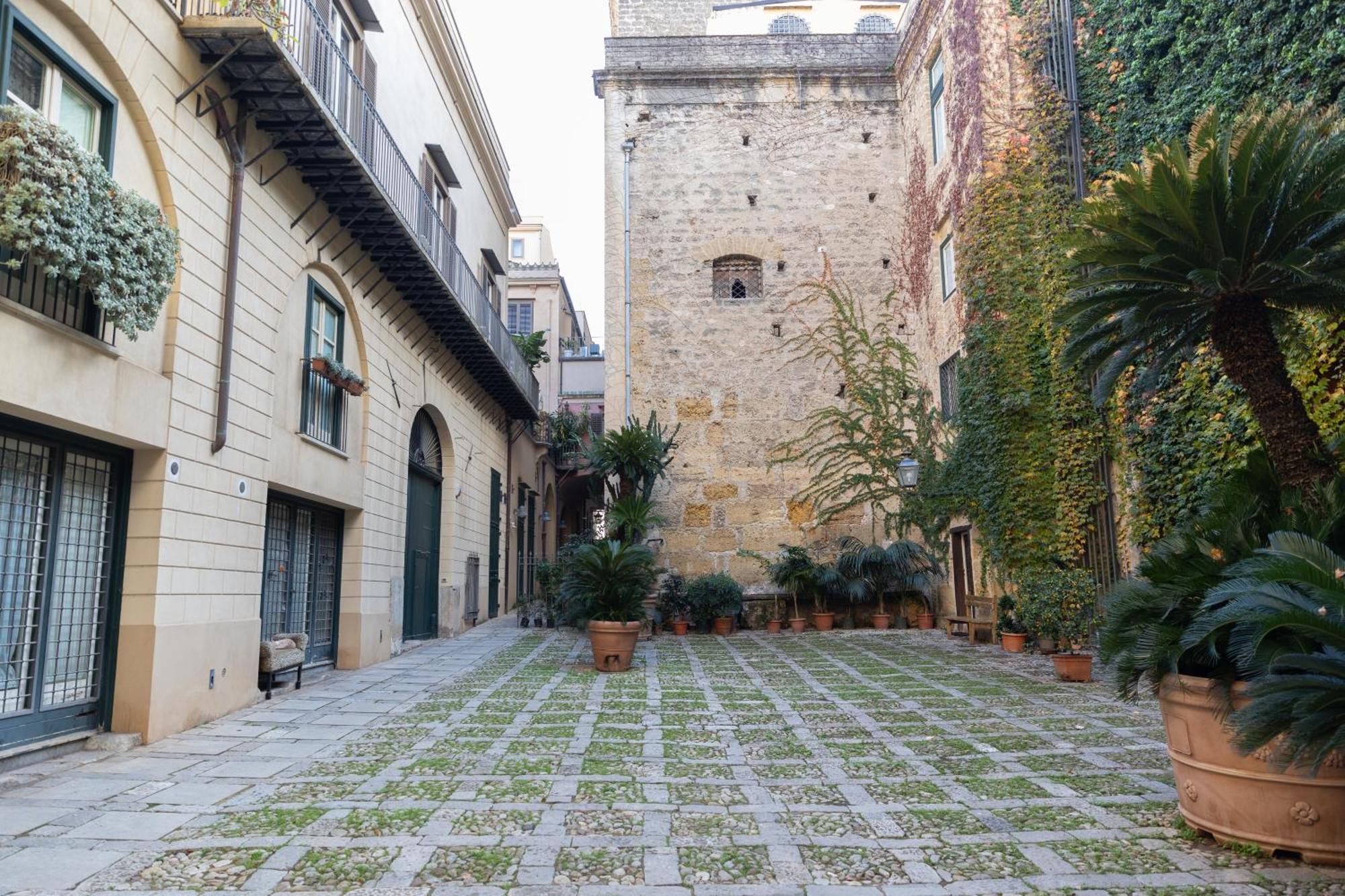 Ferienwohnung Dimora Artale In Cattedrale Palermo Exterior foto